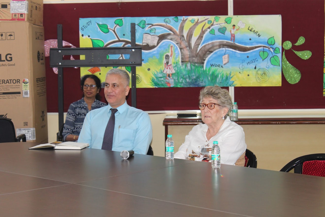 Meeting With Sandra Ma'am-(13-12-25)